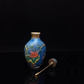 古法琉璃鼻烟壶宝贝尺寸：长宽高：49/30/82mm
宝贝重量：106.2g