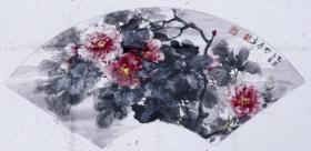 潘天寿高徒、浙美五老之一、著名书画家 汤起康2005年水墨画扇面作品“紫郁金香”一幅（纸本软片，作于撒金纸，尺寸：32.5*63.5cm，钤印：汤、起康） HXTX104756