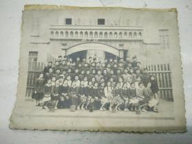 1954年哈市第八中学校初中毕业照