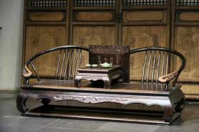 双人椅，材质，榆木，尺寸长200，厚85，高83，背板刻有诗句，制式典雅文气，可置雅室，会所，书房，文人雅士空间陈设 运费自理