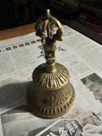 老铜铃，纯铜。长16cm，口直径9cm，厚2毫米，把和铃分别长8，重350克。