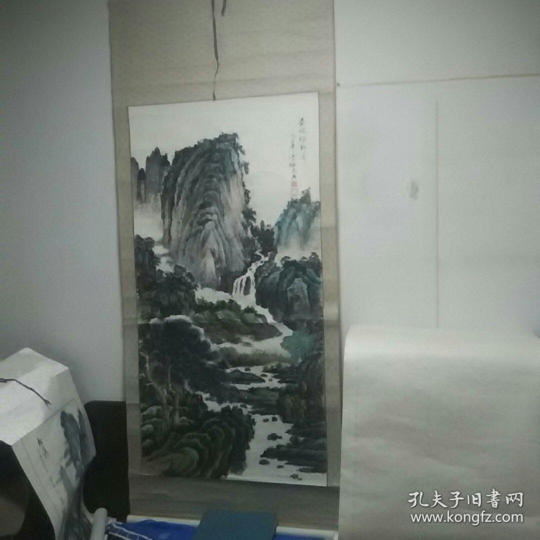 春曉綠野秀。