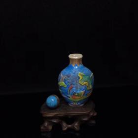 古法琉璃鼻烟壶宝贝尺寸：长宽高：49/30/82mm
宝贝重量：106.2g