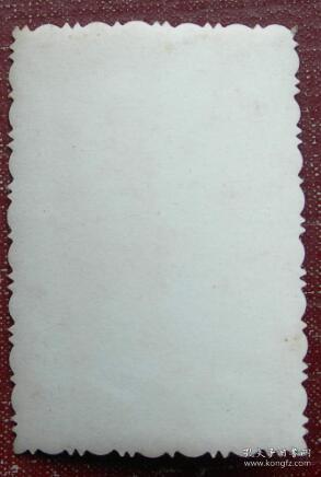 老照片：腰挂手枪。解放军。 【桐阴委羽系列】