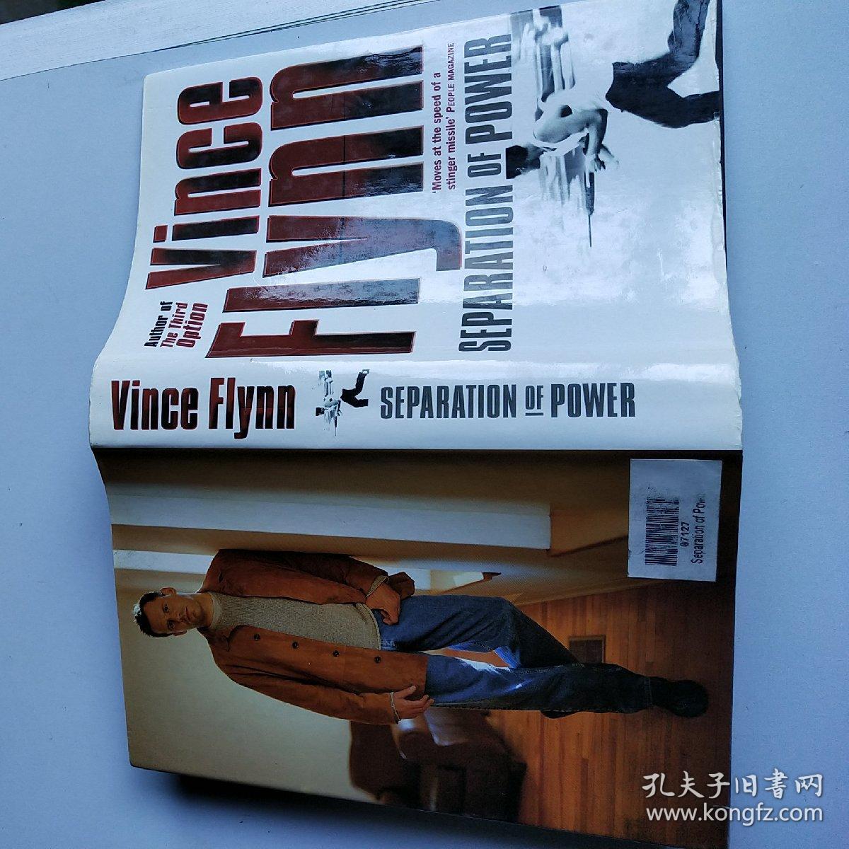 ⅤINCE  FLYNH
SEPARATI0N  OF P0WER