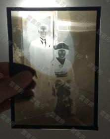 民国时期日本家庭合影及个人近照玻璃底片一组15枚附照片底片7枚带原盒