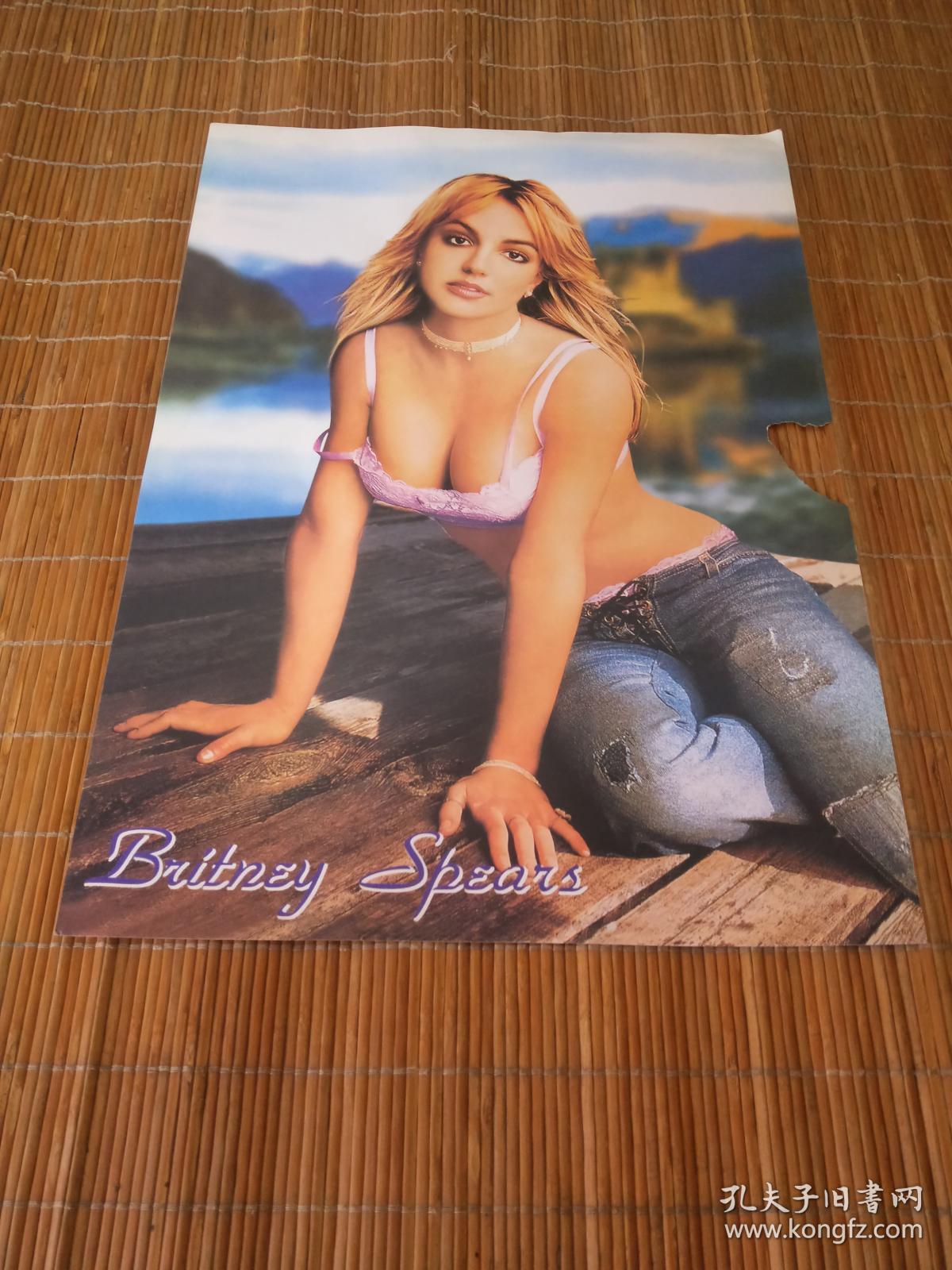 52厘米X 37厘米 怀旧大幅明星铜版纸海报招贴画宣传画~~小甜甜 布兰妮·斯皮尔斯（Britney Spears）