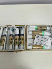 老马利国画颜料2011年生产塑料管12ml，共243支。每支1.5元。全部要350元包邮。