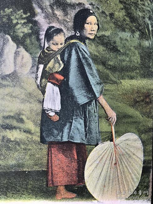 中国民俗影像系列-民国香港照顾婴儿的老保姆原版老明信片