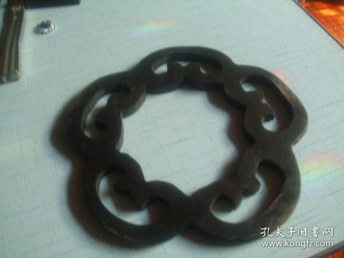 花瓣雕木--------22.5*22.5*1.3cm