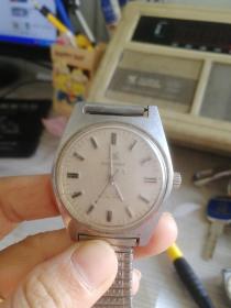八十年代老上海全钢机械手表，品相好，不能正常走时，表盘直径30ＭＭ，很有年代感