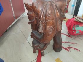 木雕大象塑