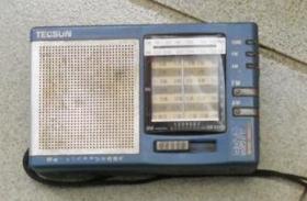 德生9701袖珍收音机