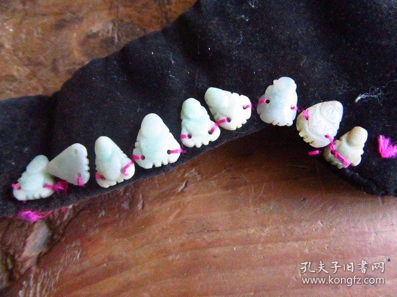 云南民间清代至民国时期女子佩戴头上的十八罗汉玉老倌头饰一个，品如图