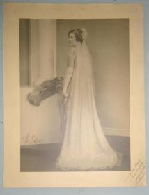 1934年原品老照片： 佳期新娘 品相佳 开本超大 全球孤品