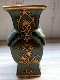 宋代包金瓷瓶