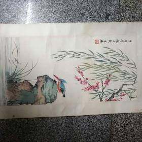 钱玄   （唐雲弟子）原装原裱精品花鸟1件，裱头很好有轴头，钱玄，又名学玄。浙江杭州人，1928年1月生。自幼酷爱书画，1948年师从唐云、张炎夫攻花鸟、山水，为入室弟子。1949年后参加上海新国画研究会，研习国画创新。1952年与厉国香在上海九华堂举办扇面书画联展。擅花鸟、山水，所作笔墨流畅，色调清秀，富有情趣