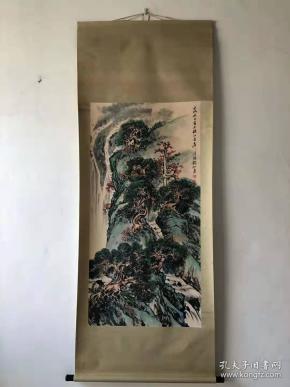 关山月 四尺立轴  山水
尺寸:210×87厘米
编号:XH739510