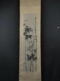 名人郑板桥手绘墨竹一副，画工精美，保存完好无破损，线条流畅自然，成色如图。