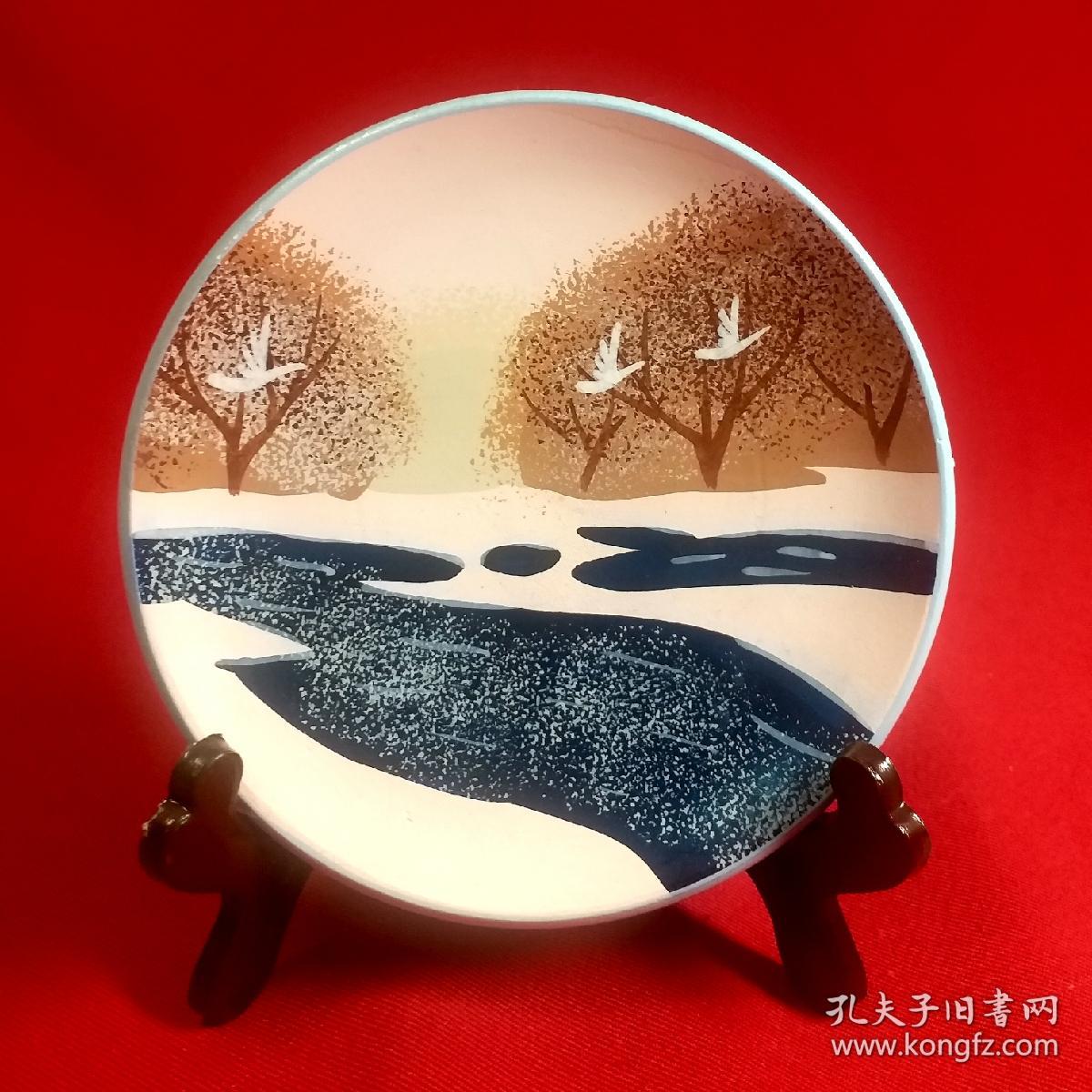 台湾纯手彩绘陶艺: 三件 ，手工彩绘看盘 直径12,5cm,手工彩绘笔筒 高12,5cm,笔筒直径7cm，手工彩绘陶罐 ，中华(台湾)陶艺协会赠！！！