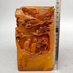 旧藏乌鸦皮田黄石透料精工雕刻《香山聚賢》印章
尺寸如图，重2630克