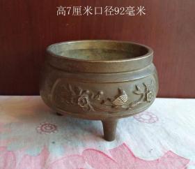 高浮雕花鸟铜香炉6333