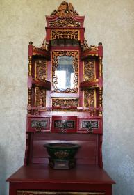 民国朱砂鎏金大漆彩绘镂空透雕艺术柜一台，北京市大兴区自取，不邮寄