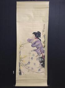 现代著名画家【白伯骅】四尺中堂国画 红楼梦人物 金陵十二钗之《贾迎春》工笔纯手绘 精装精裱立轴精品 有铭文款识 朱红印章 品如图