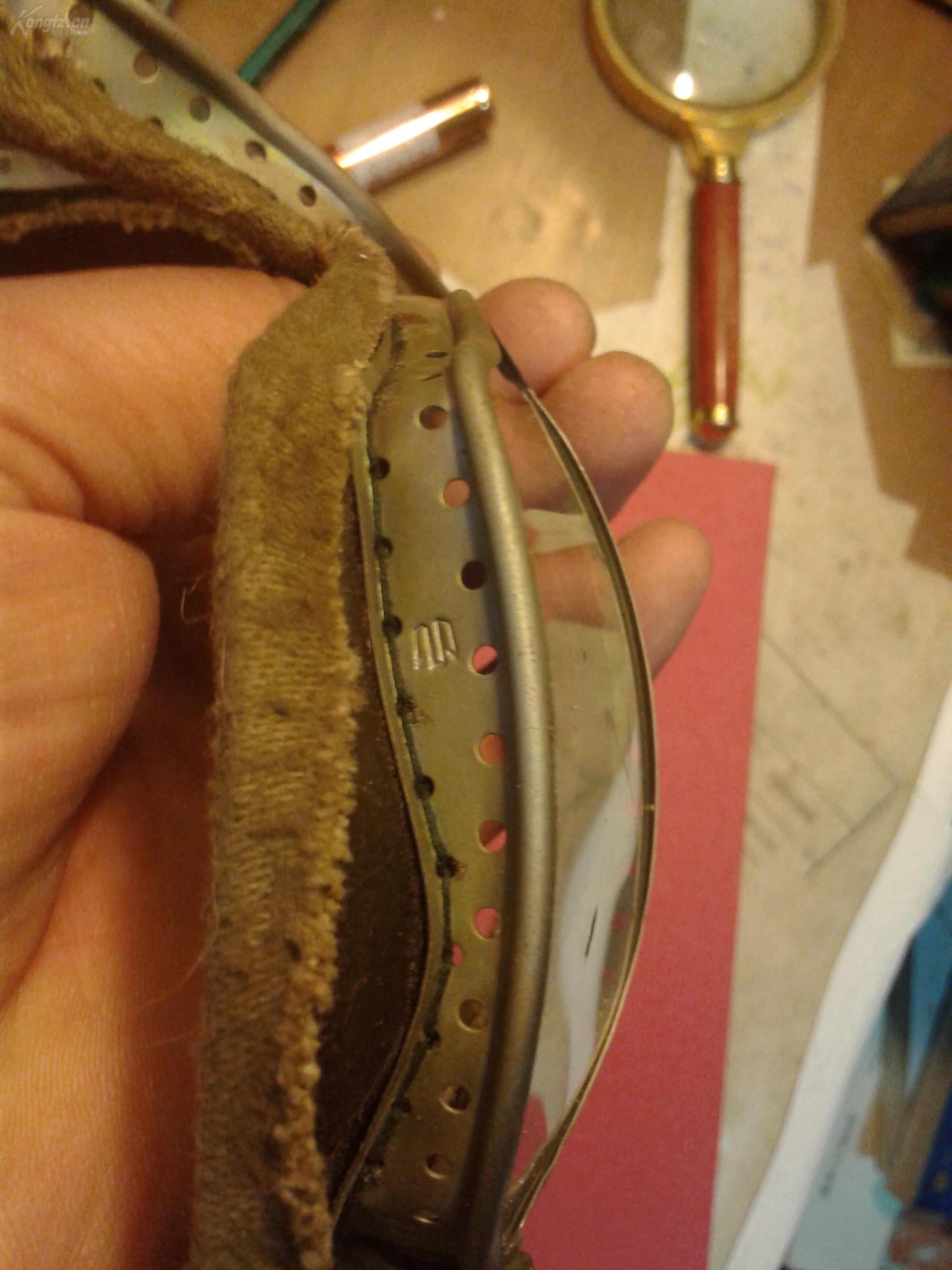 二战时期, 苏联英雄空军飞行员眼镜一幅.有四处地方有符号和编号.