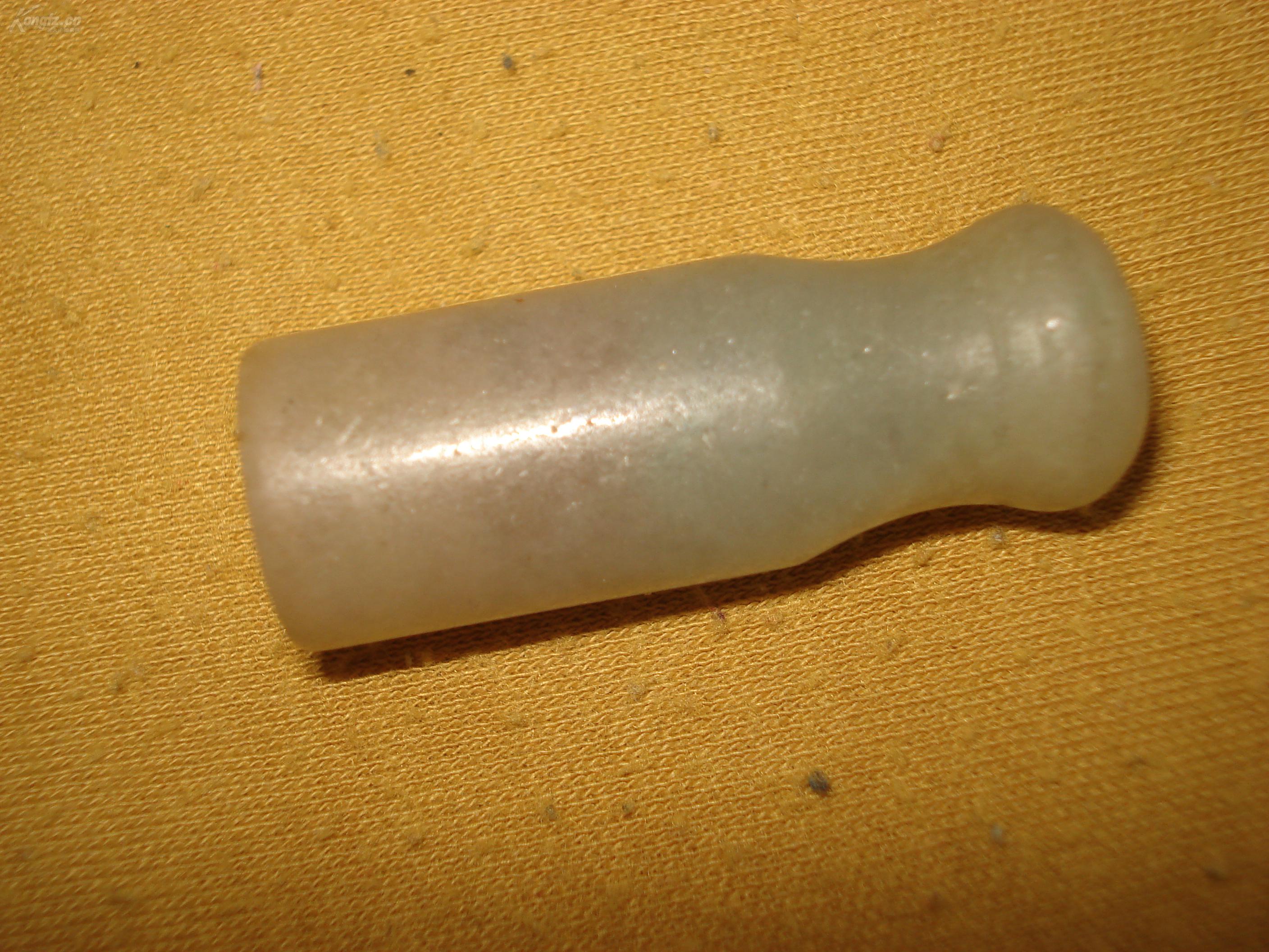 和田玉老【烟嘴】 品完整 长4厘米 拍品编号:24303802