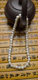 《珍珠手链 》佛语经典：坐石看云闲意思，朝阳补衲静工夫；有人问我西来意，尽把家私说向渠。