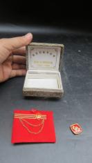 1944-1994建校50周年  延平中学样标胸徽章记念品2个19102129