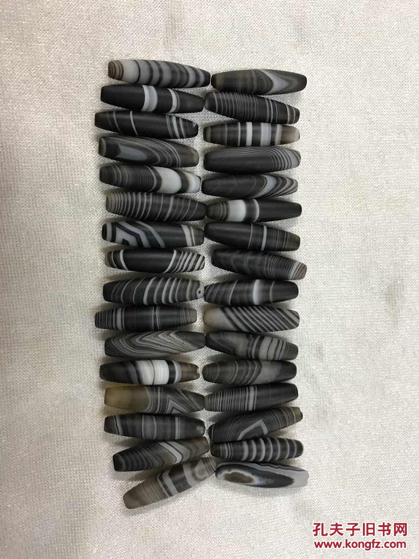 老玛瑙珠子32个