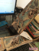 猴年吉祥：百猴图（有外盒，折叠版）一面百猴图一面是百猴明信片