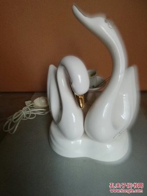 心型双天鹅造型灯座台灯类瓷器1个 非常漂亮的天鹅