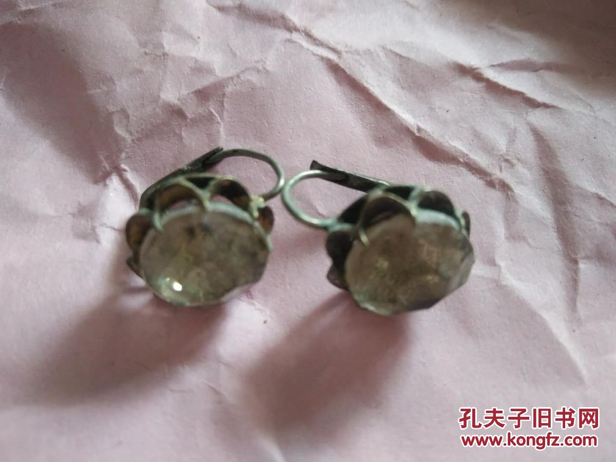 清代镶宝石耳环一对