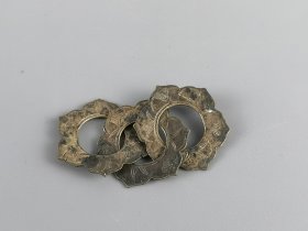 银雕花纹三连环