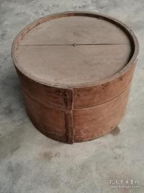 民国时期木制帽盒，34*2没有破损，品相如图