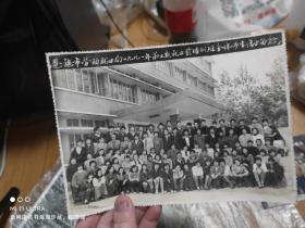 91年恩施市劳动就业局一九九一年第二期结业前培训班全体师生结业留念