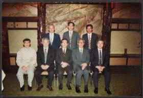 1980年代长春客车工厂代表团访问日本合影（老照片）