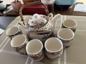 彩瓷茶具（清明上河图，一壶六碗）