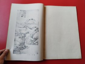 8开《中国名画》第6册。民国13年有正书局以珂罗版/木版水印等精印。收唐宋以来各大家之名画真迹，精美绝伦。开本:3 7.5X 2 6。开本巨大（上海市卢湾区图书馆藏）