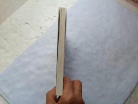 名著名译插图本；卡夫卡中短篇小说选、请自己看淸图、售后不退货