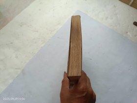 美国中央情报局秘录、书的扉页被撕了一半、扉页上写有字、请自己看清图