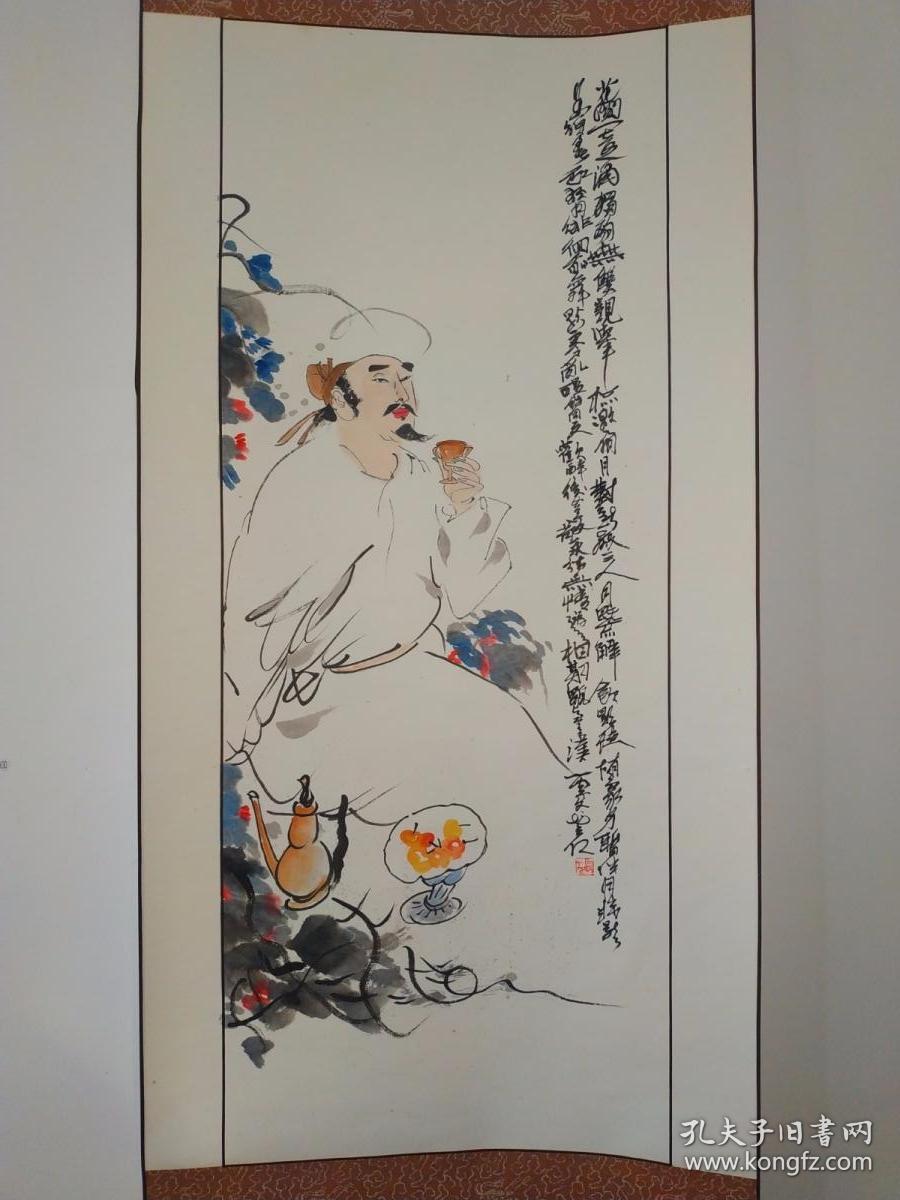 127号卷轴国画人物李白 画心35.5×90cm 作者：白野夫 号右一山人 不二 1963年生于河北省深泽县，定居北京。国际著名艺术家、央美三驾马车艺术家（陈丹青、史国良、白野夫）、美国纽约艺术中心顾问、中国水墨同盟创始人之一，中国传统水墨画研究院副院长，上能艺术联盟（国际）执行主席，文化部中国中国文化遗产保护研究院当代属灵艺术研究所所长，中央美院，清华美院教授。