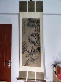 1102号卷轴国画写意松石公鸡 画心尺寸52×136.5cm 作者：李鱓 乾隆十五年中 九月既望 复堂懊道人李鱓