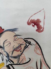 2168号卷轴国画写意禅意画人物大财主 财福双全 画心62×33cm 作者：石僧 财福双全 壬寅端午节 光州石僧作  石僧，原名姜兆兴，别署石僧，哑石山房主人，1976年生，祖籍青岛崂山，现居莱州。善泥塑，临习油画二十余年，近年转习国画，为琅琊近僧先生入室弟子。