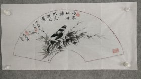 sh261号国画写意花鸟墨竹 由来竹林栖 不见有人还 小禽栖楼 70×35cm 作者：卢桂贤 字月轩 号纯尧 浙江省东阳市卢宅人 肃雍堂第十八代裔孙 东阳市老年书画研究院教师 出版《晚霞云集》