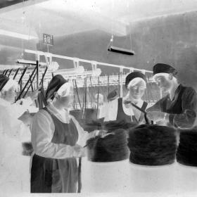 【老底片】纺织厂女工（84761）
