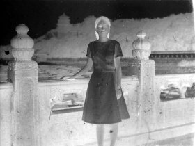 【老底片】北海公园的姑娘（94270）